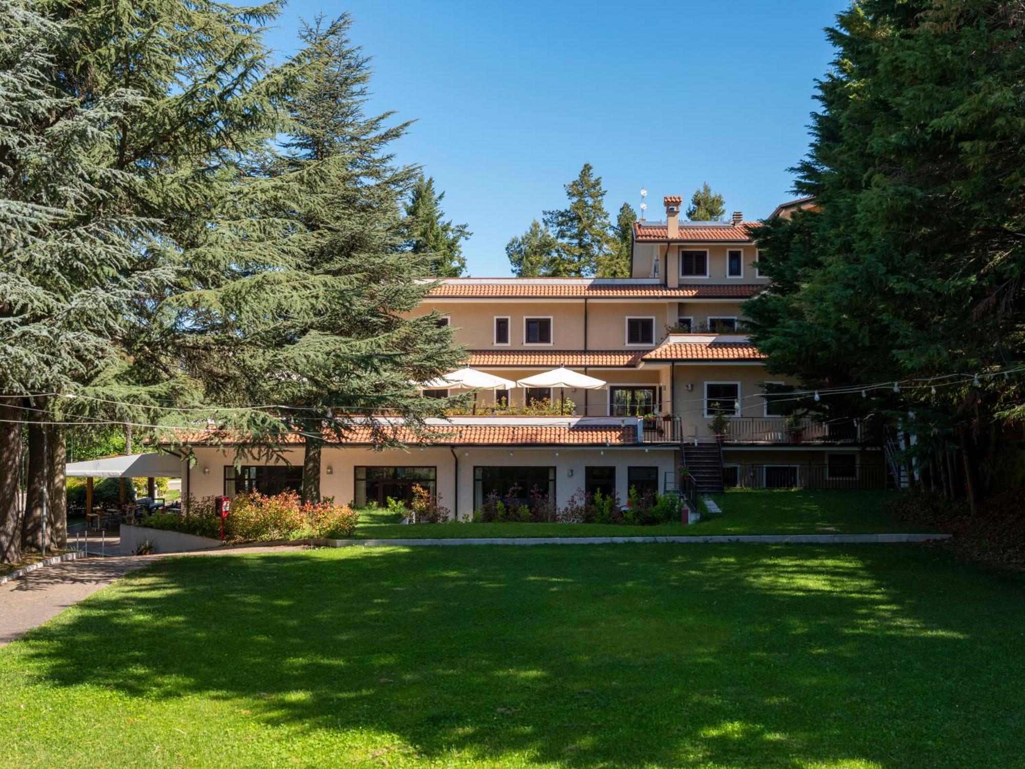 Il Castagneto Hotel Melfi Exterior photo